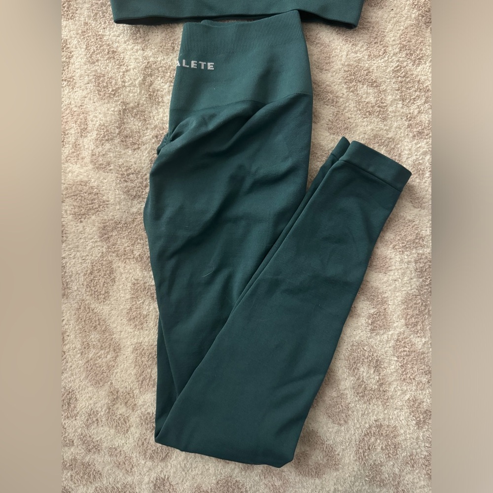 Alphalete amplify teal leggings